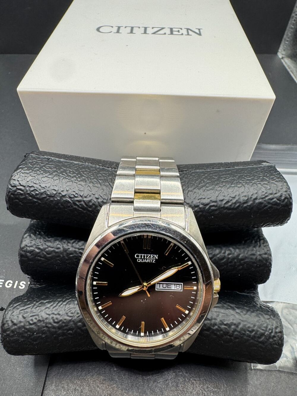 Citizen Men's Day Date Watch 1102-S110335 Two Tone Black Dial w/ Box Working